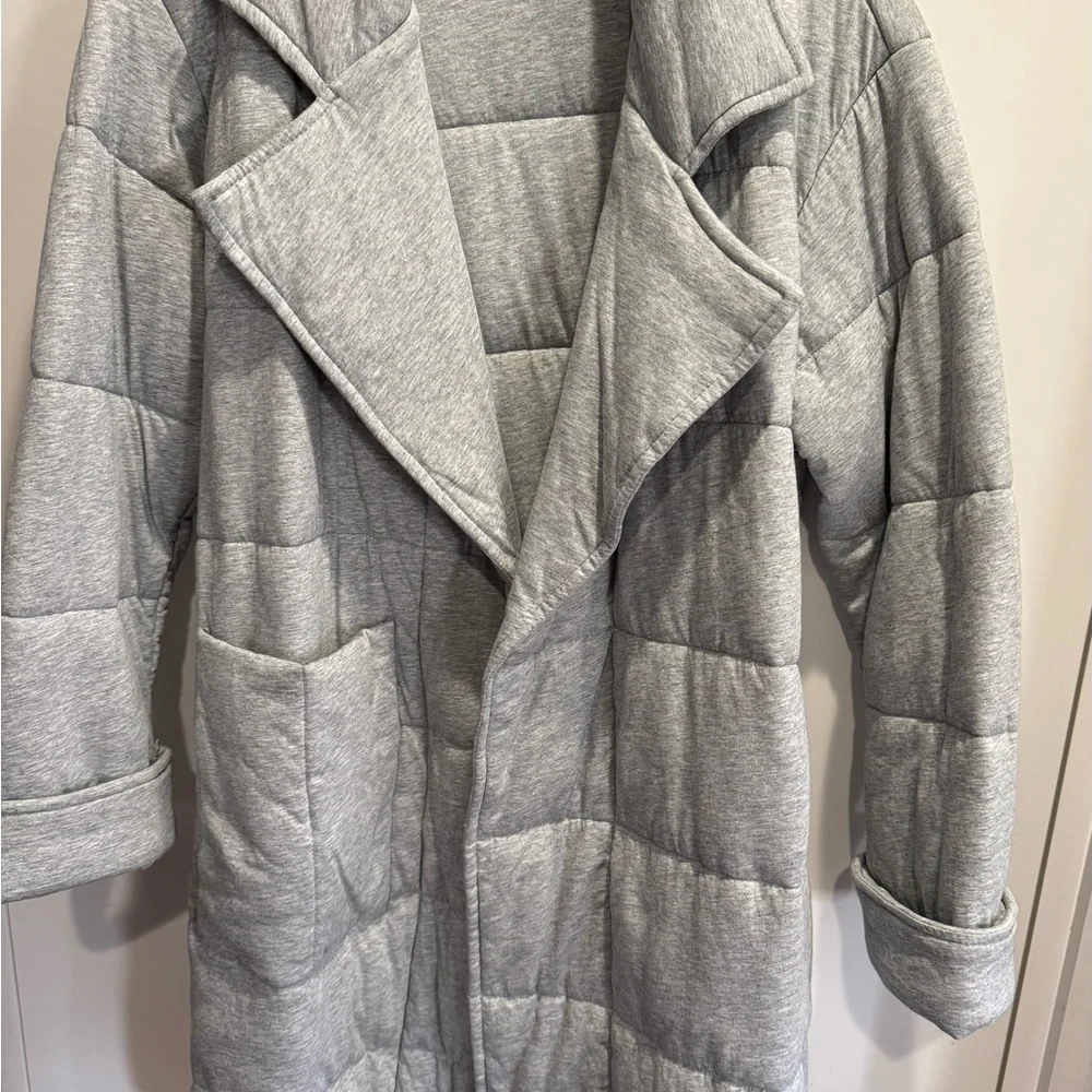 Skin Quilted Gray Robe - Picture 2 of 4